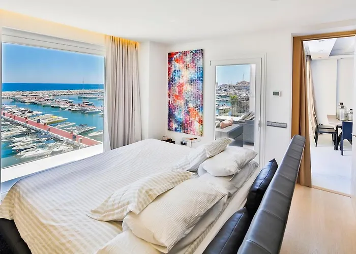 306 -luxury Selection- Puerto Banus Front Line Penthouse * Marbella