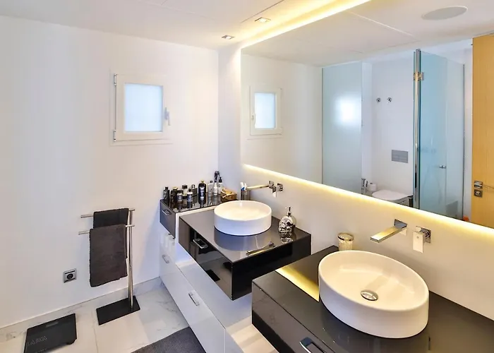 306 -luxury Selection- Puerto Banus Front Line Penthouse ماربيا