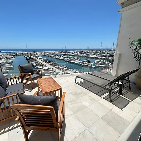 306 -luxury Selection- Puerto Banus Front Line Penthouse 公寓 *